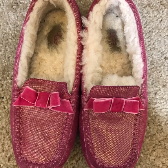 Ugg Slippers - Picture 2 of 5